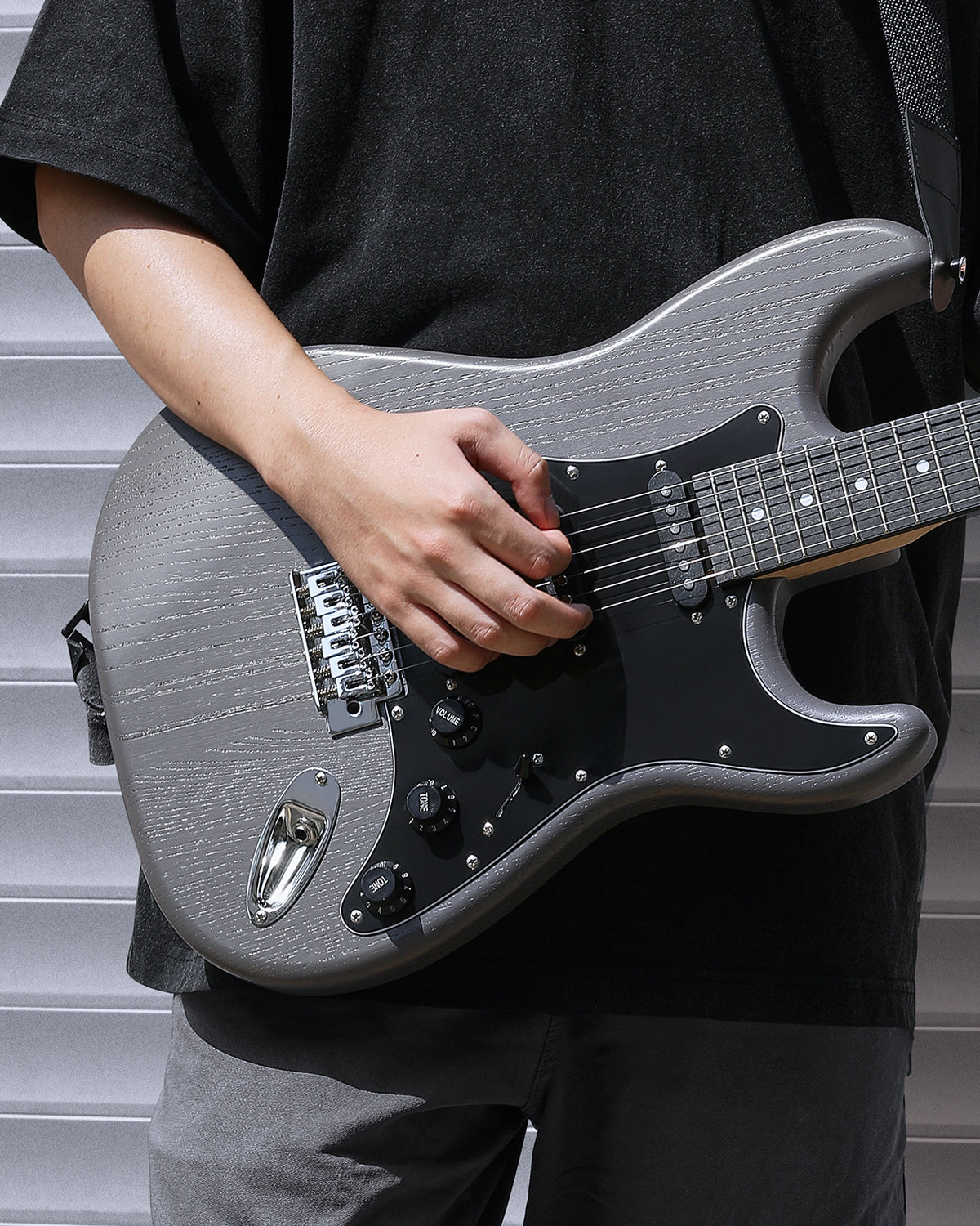Donner DST-80 39 Zoll mattiertes ST-E-Gitarren-Kit mit Verstärker
